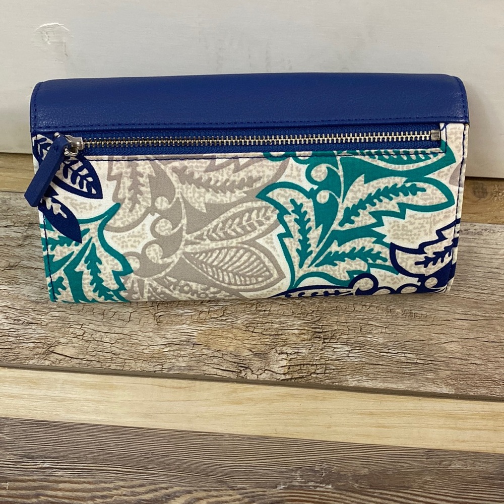 Vera Bradley wallet
